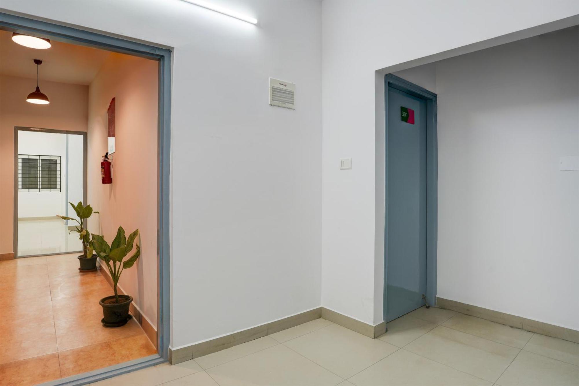 Super Hotel O Whitefield Бангалор Екстериор снимка